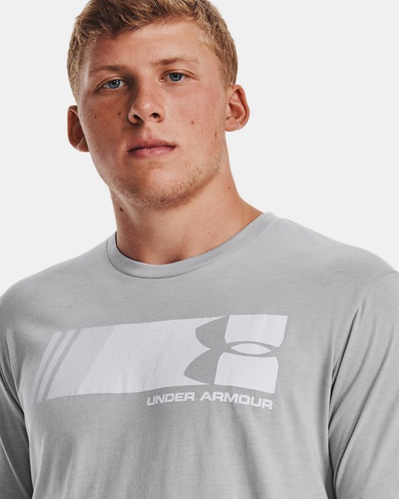 Men's UA Fast Left Chest T-Shirt in Gray image number 3